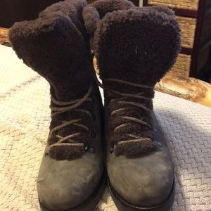 Nearly new Ugg winter boots